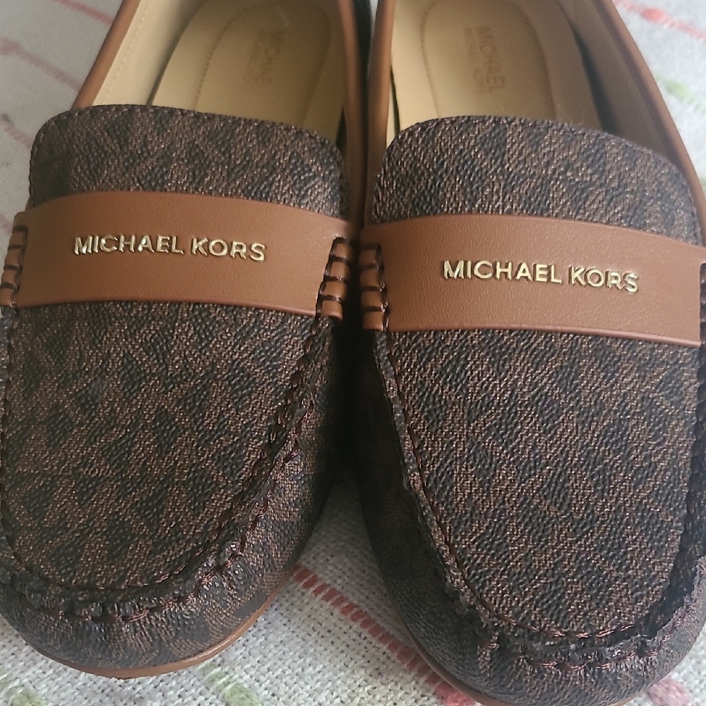 Michael Kors Leopard Print and Tan Loafers - Picture 4 of 5